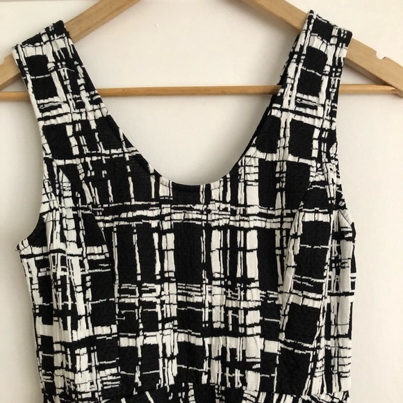 Seductions black & White patterned plaid sleeveless skater dress. Summer SMALL - Picture 6 of 8